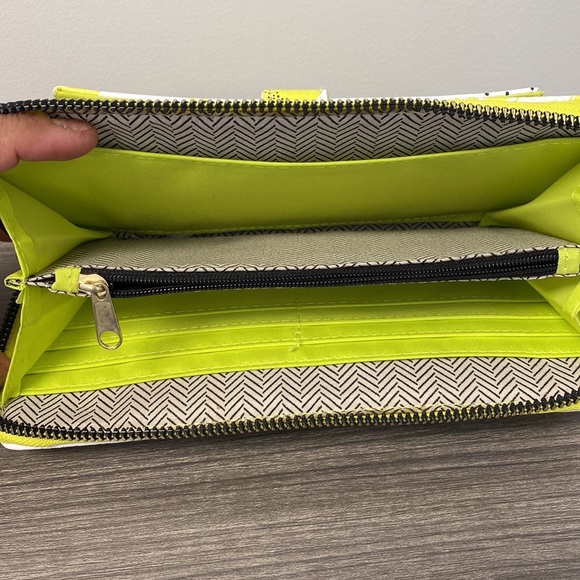 COPY - Cute Women’s Wallet with Lemons - Picture 4 of 5